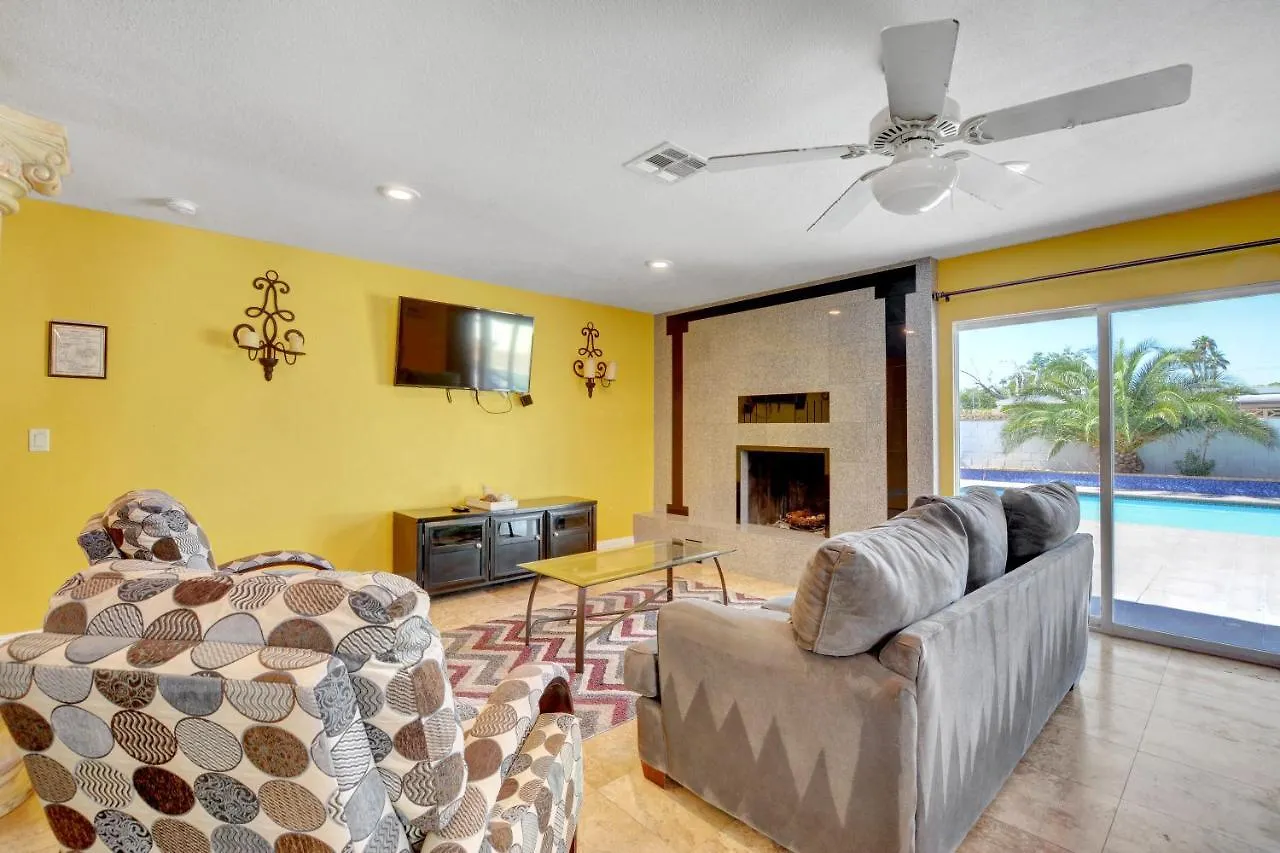 Las Vegas Elegance! Pool Table & Sparkling Pool! Home 0*, Λας Βέγκας Ηνωμένες Πολιτείες της Αμερικής