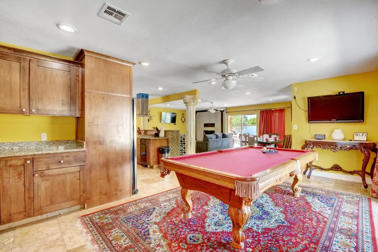Las Vegas Elegance! Pool Table & Sparkling Pool! Home Λας Βέγκας