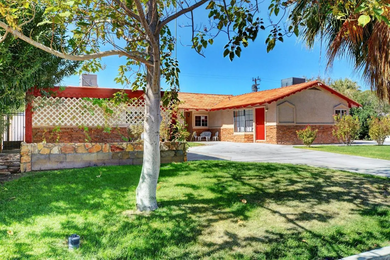 Vakantiehuis Las Vegas Elegance! Pool Table & Sparkling Pool! Home